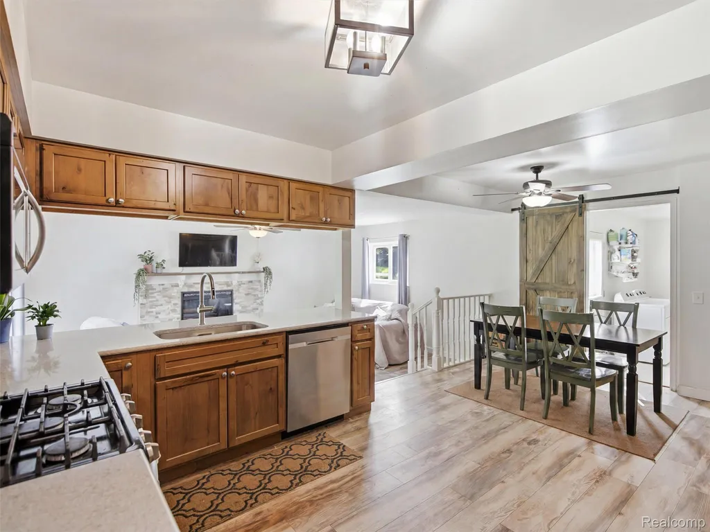 4040 Taggett Lake Drive Highland Charter Township MI 48357