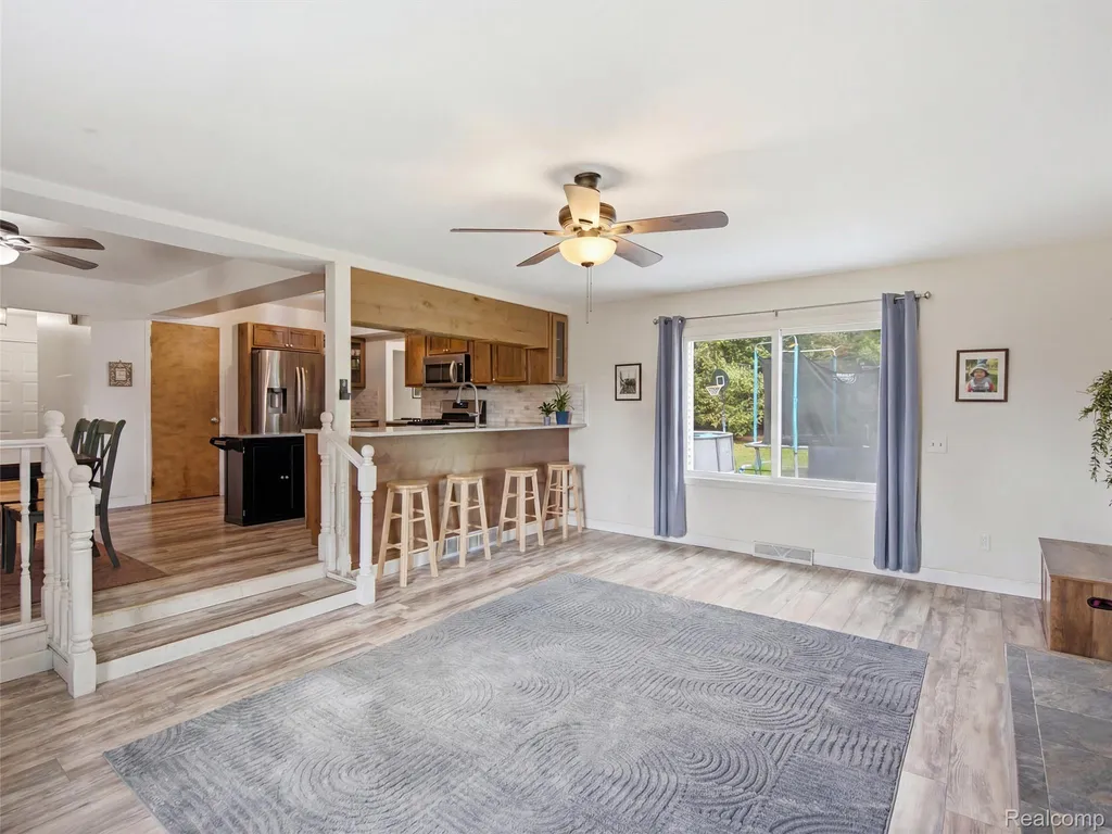 4040 Taggett Lake Drive Highland Charter Township MI 48357