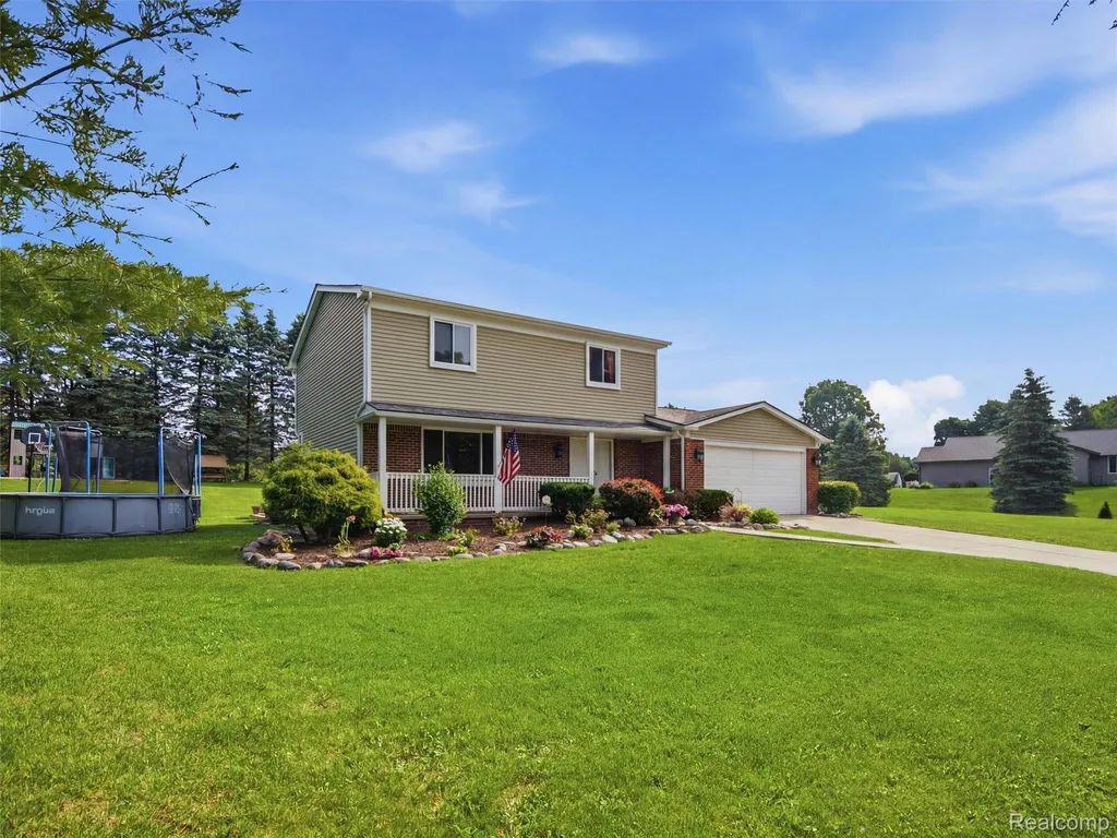 4040 Taggett Lake Drive Highland Charter Township MI 48357