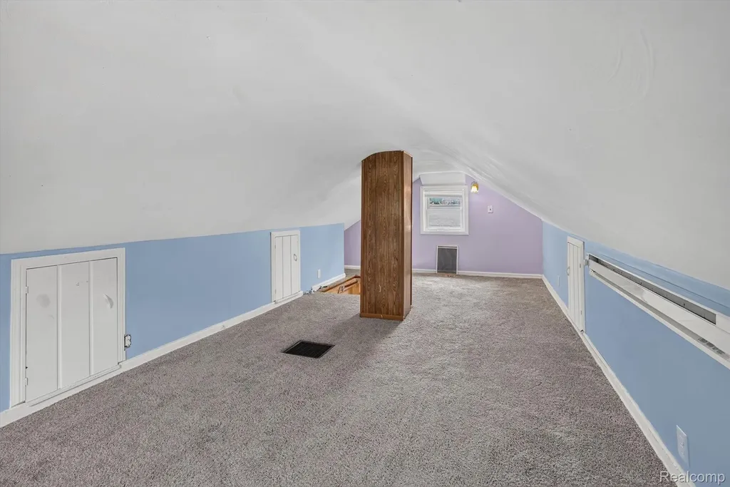3901 Lowcroft Avenue Lansing City MI 48910