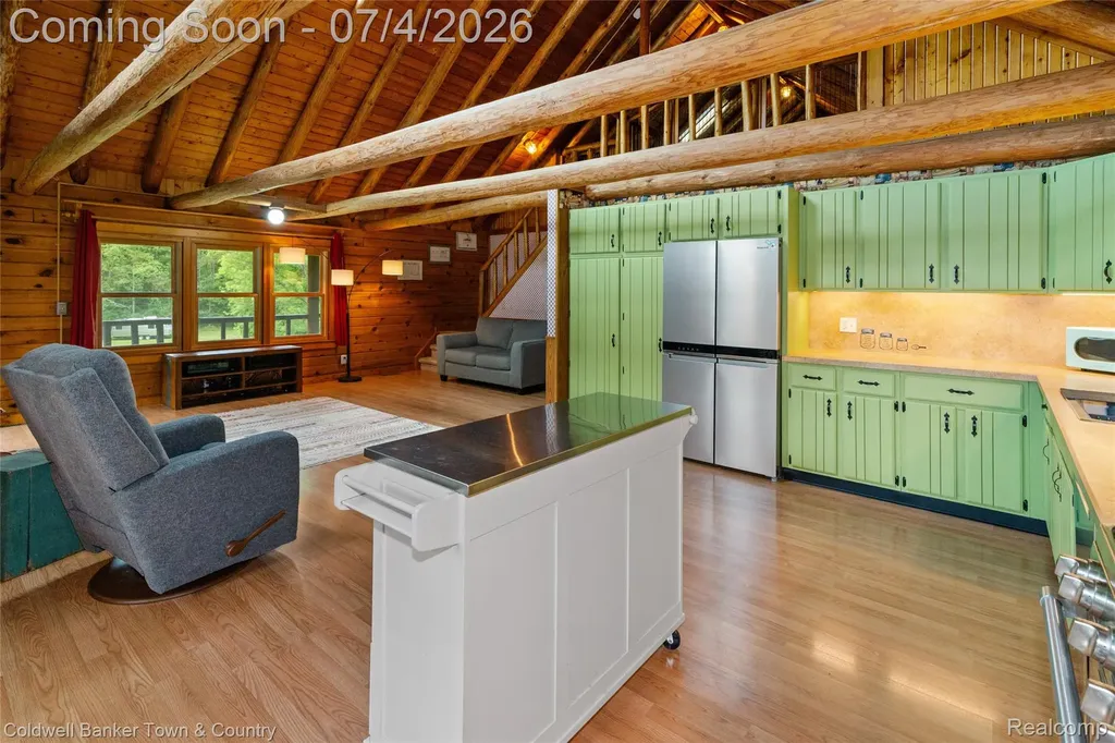 7335 Richardson Road Hamburg Township MI 48843