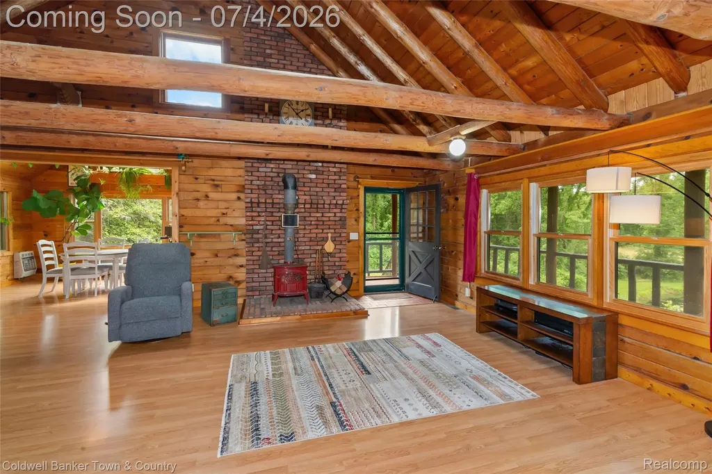 7335 Richardson Road Hamburg Township MI 48843