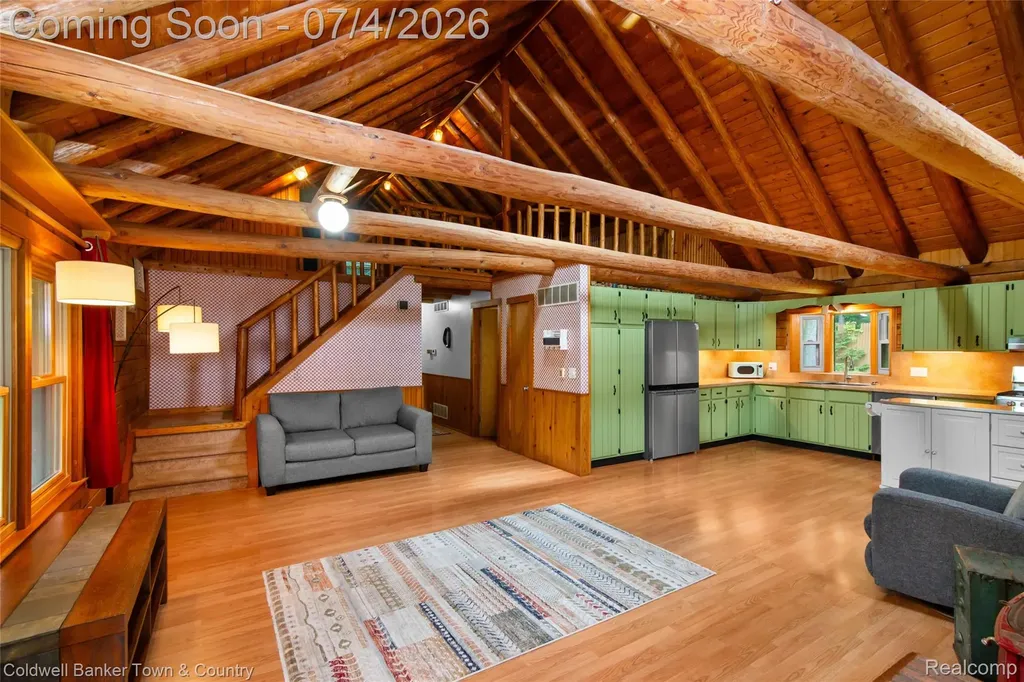 7335 Richardson Road Hamburg Township MI 48843