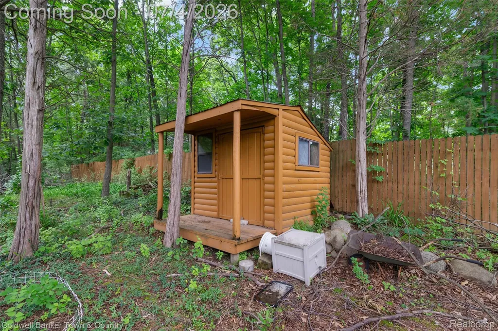 7335 Richardson Road Hamburg Township MI 48843