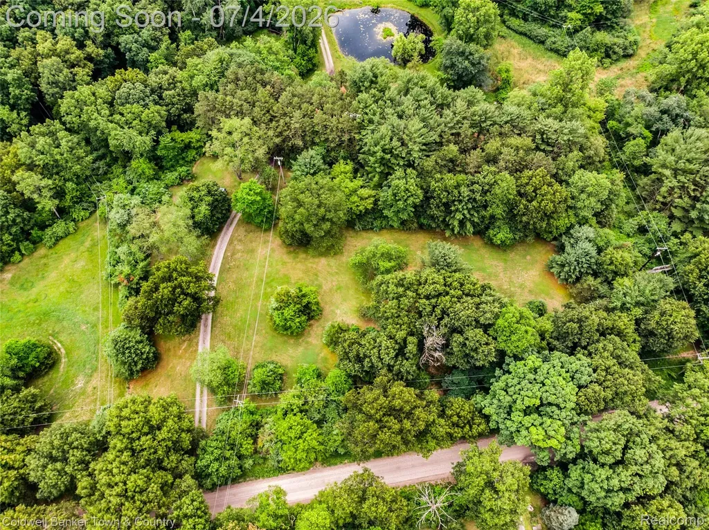 7335 Richardson Road Hamburg Township MI 48843