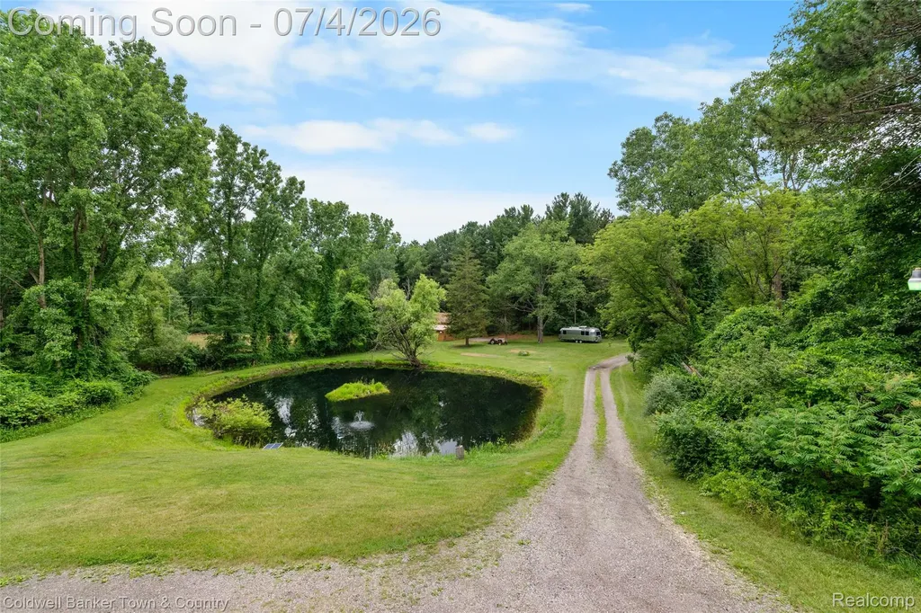 7335 Richardson Road Hamburg Township MI 48843