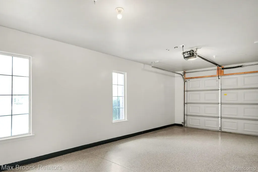 49086 W Woods Drive Shelby Charter Township MI 48317