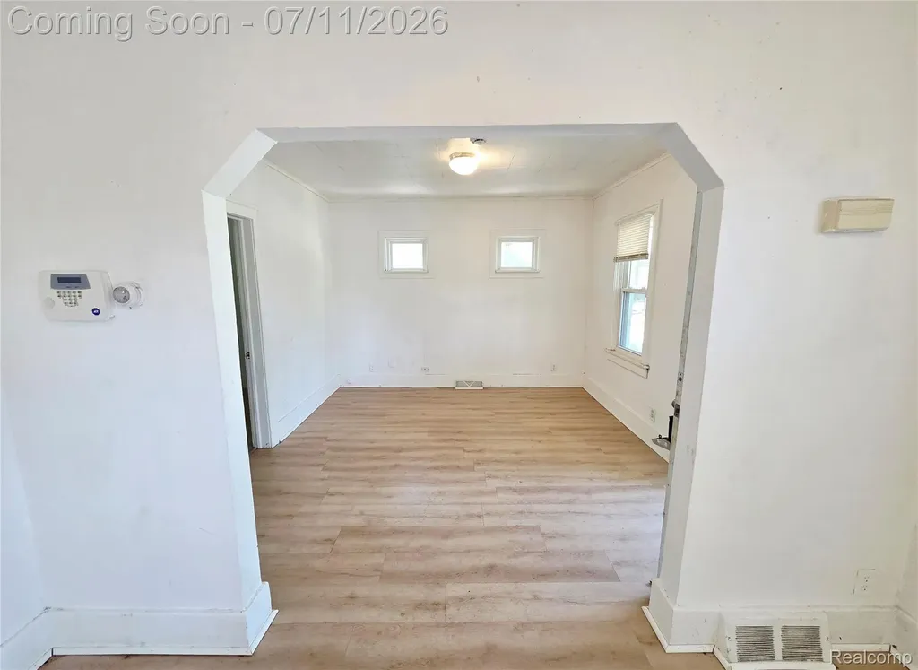 5021 Anatole Street Detroit City MI 48236