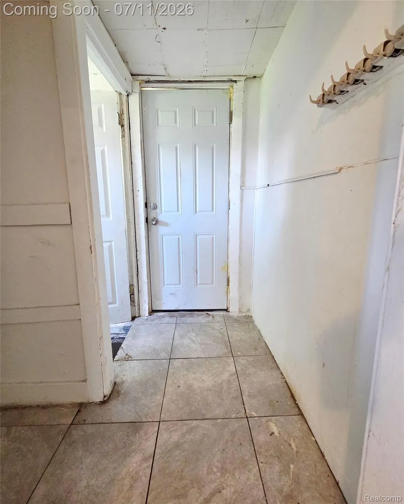 5021 Anatole Street Detroit City MI 48236