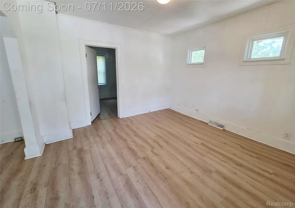 5021 Anatole Street Detroit City MI 48236