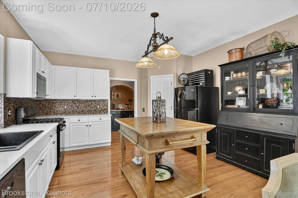 2189 Timberridge Drive West Bloomfield Charter Township MI 48324