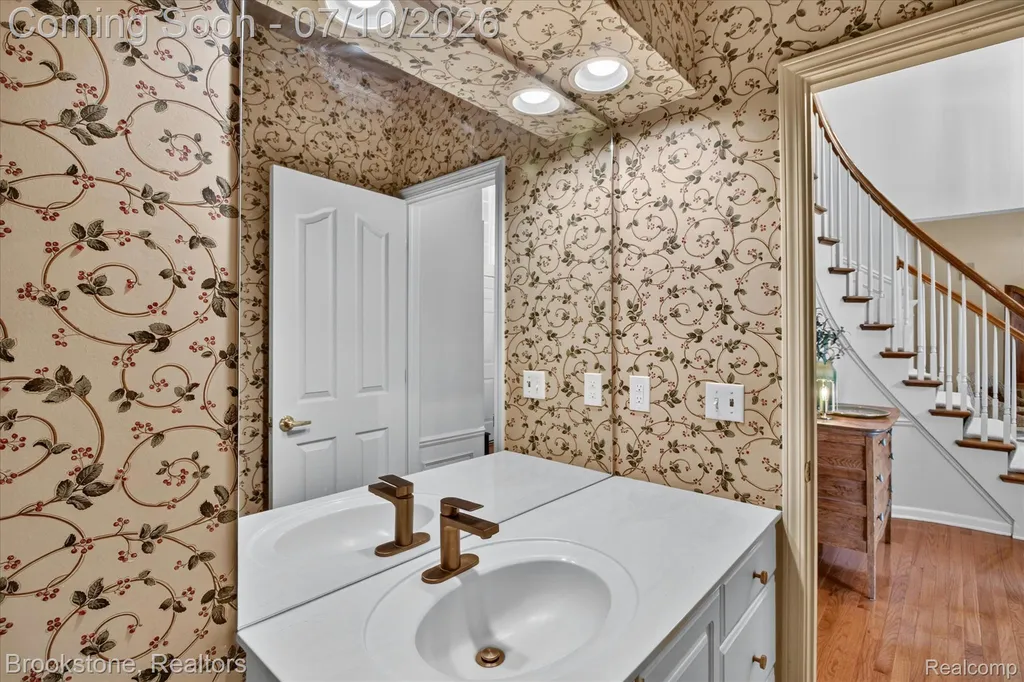 2189 Timberridge Drive West Bloomfield Charter Township MI 48324