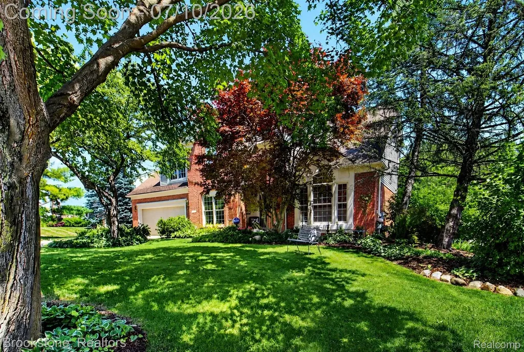 2189 Timberridge Drive West Bloomfield Charter Township MI 48324