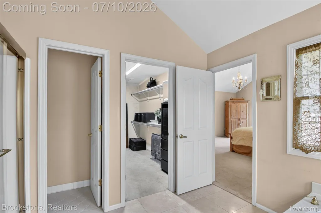 2189 Timberridge Drive West Bloomfield Charter Township MI 48324