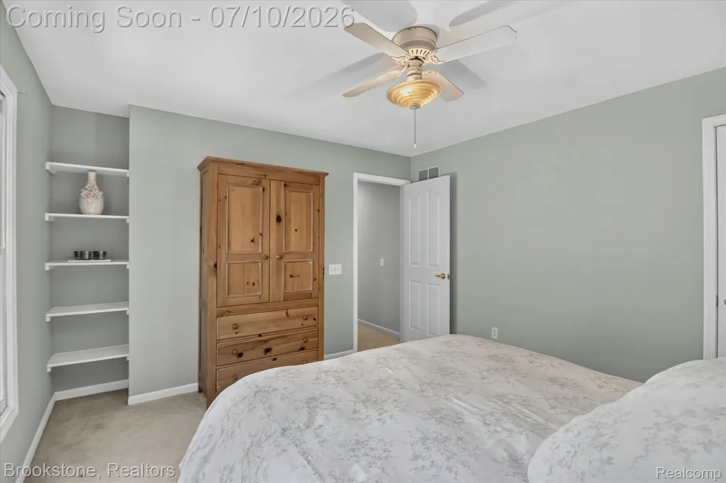 2189 Timberridge Drive West Bloomfield Charter Township MI 48324