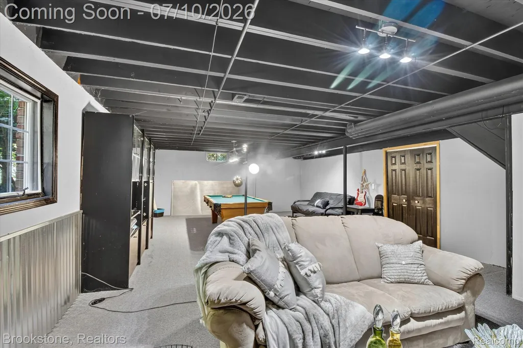2189 Timberridge Drive West Bloomfield Charter Township MI 48324