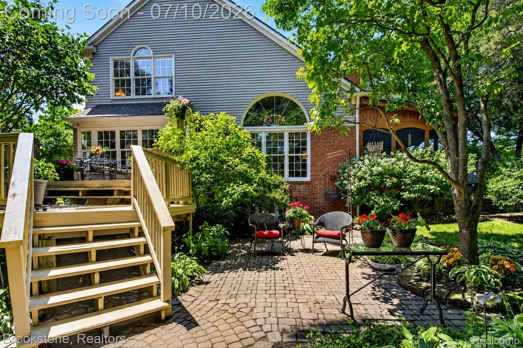 2189 Timberridge Drive West Bloomfield Charter Township MI 48324