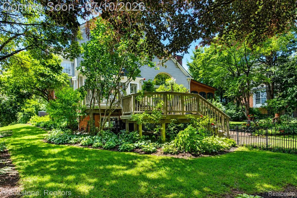 2189 Timberridge Drive West Bloomfield Charter Township MI 48324