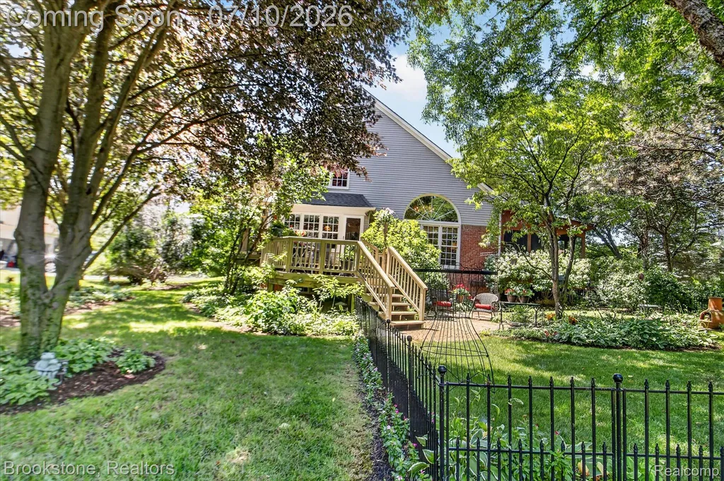 2189 Timberridge Drive West Bloomfield Charter Township MI 48324