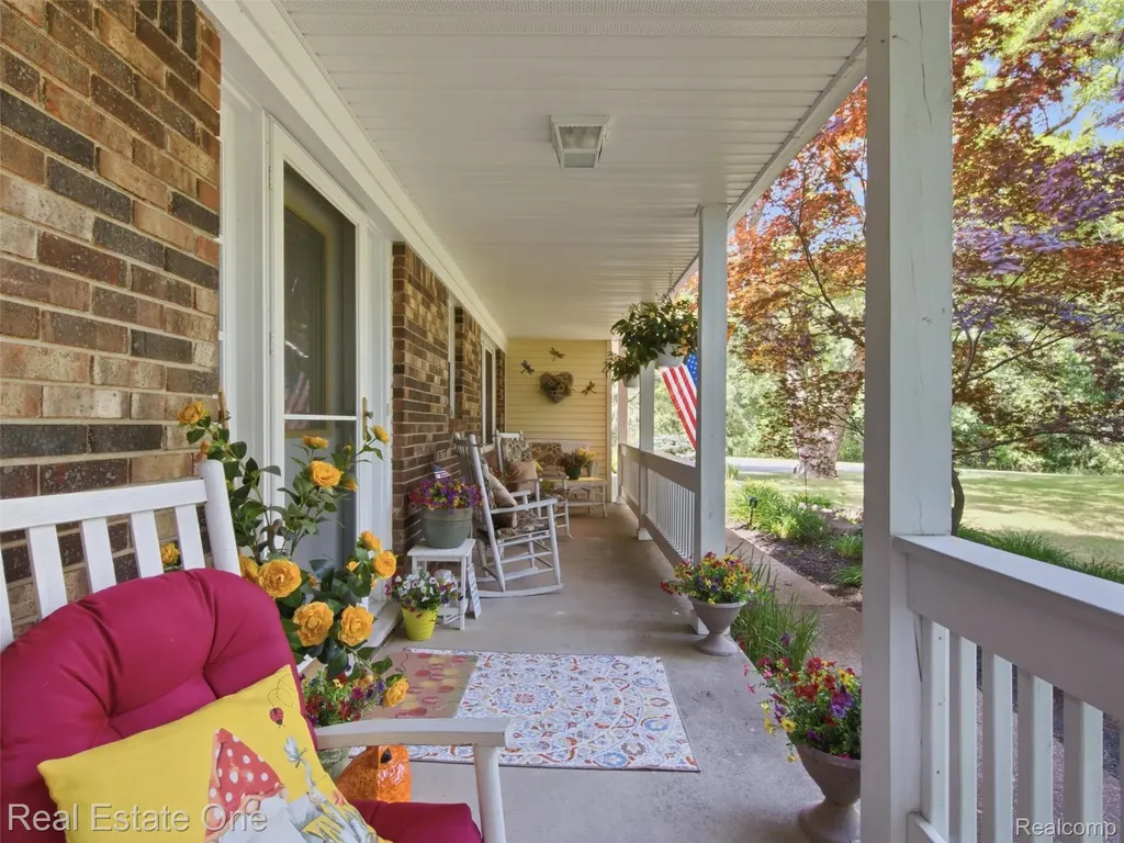 1230 Bald Eagle Lake Road Groveland Township MI 48462