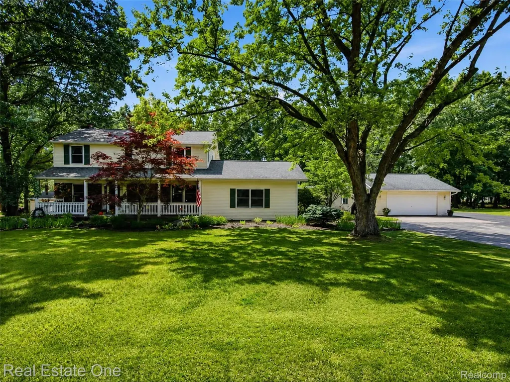 1230 Bald Eagle Lake Road Groveland Township MI 48462