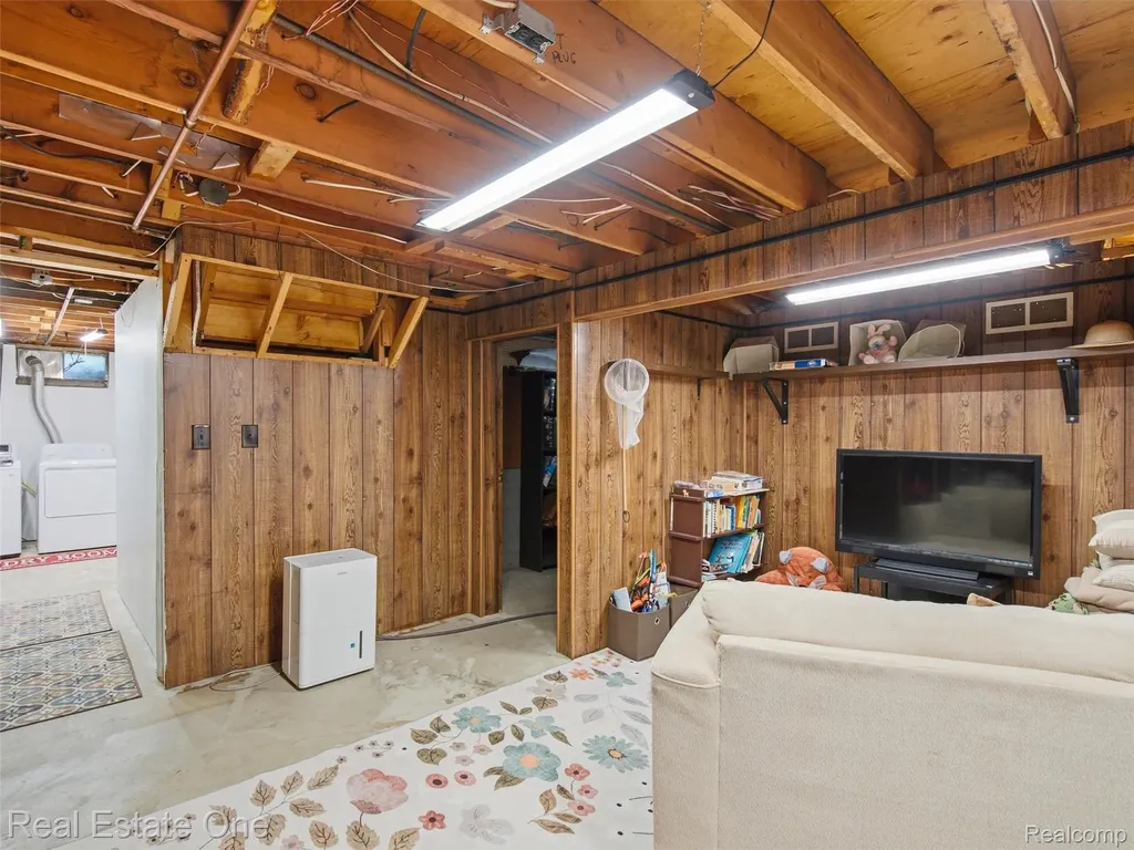 1230 Bald Eagle Lake Road Groveland Township MI 48462
