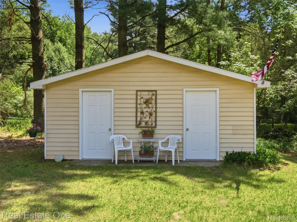 1230 Bald Eagle Lake Road Groveland Township MI 48462