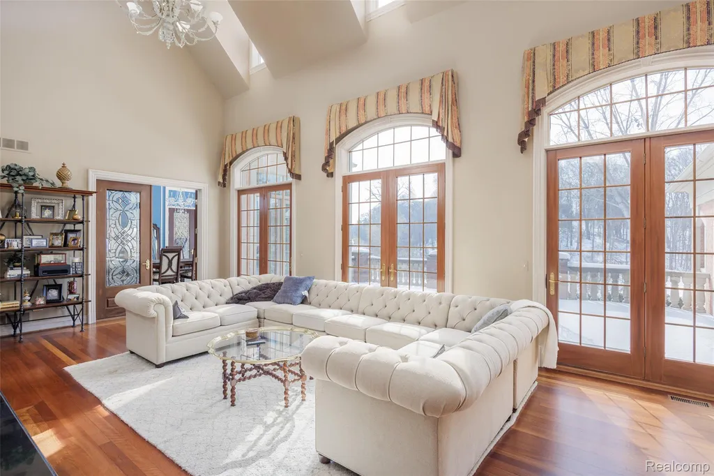 5165 Abbey Road Oakland Charter Township MI 48306