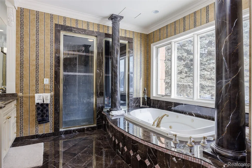 5165 Abbey Road Oakland Charter Township MI 48306