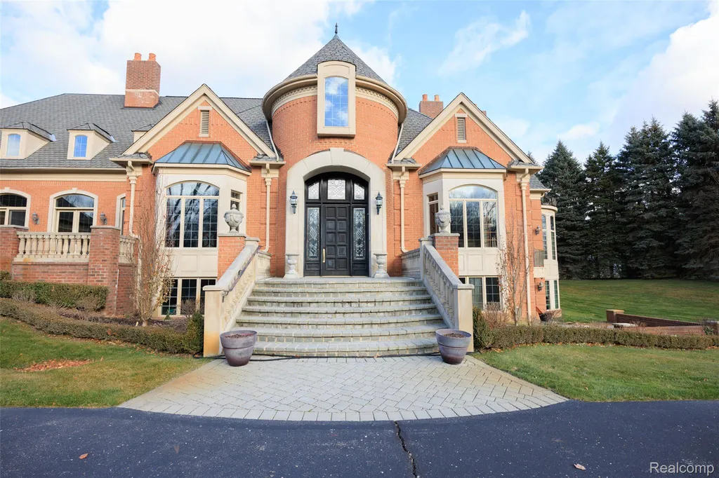 5165 Abbey Road Oakland Charter Township MI 48306