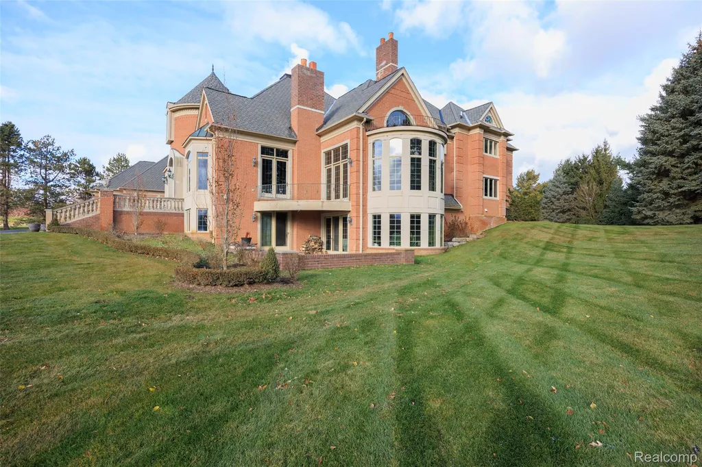 5165 Abbey Road Oakland Charter Township MI 48306