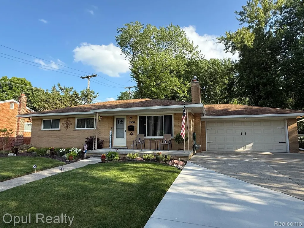 28369 Pembroke Street Livonia City MI 48152