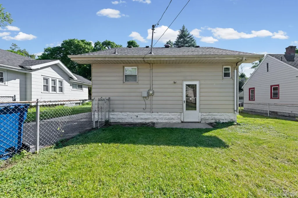 2058 Cartier Street Flint City MI 48504