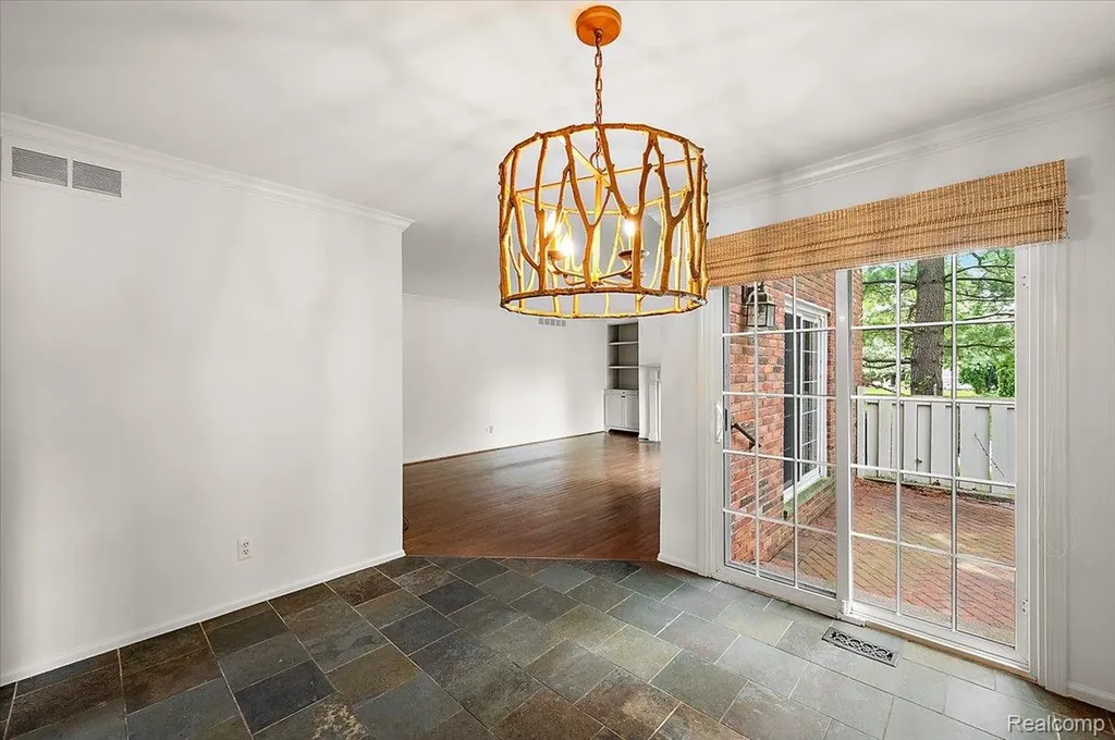 1000 Trailwood Path Bloomfield Hills City MI 48301