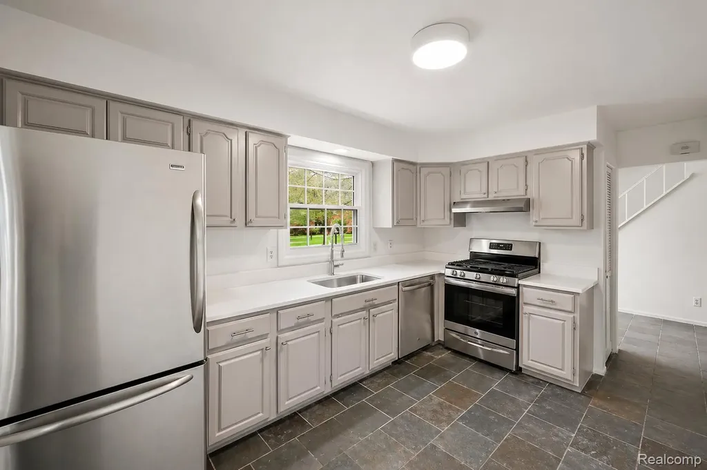 1000 Trailwood Path Bloomfield Hills City MI 48301