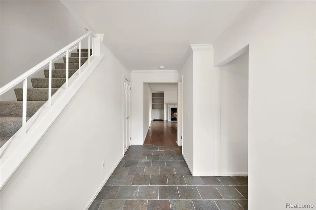 1000 Trailwood Path Bloomfield Hills City MI 48301
