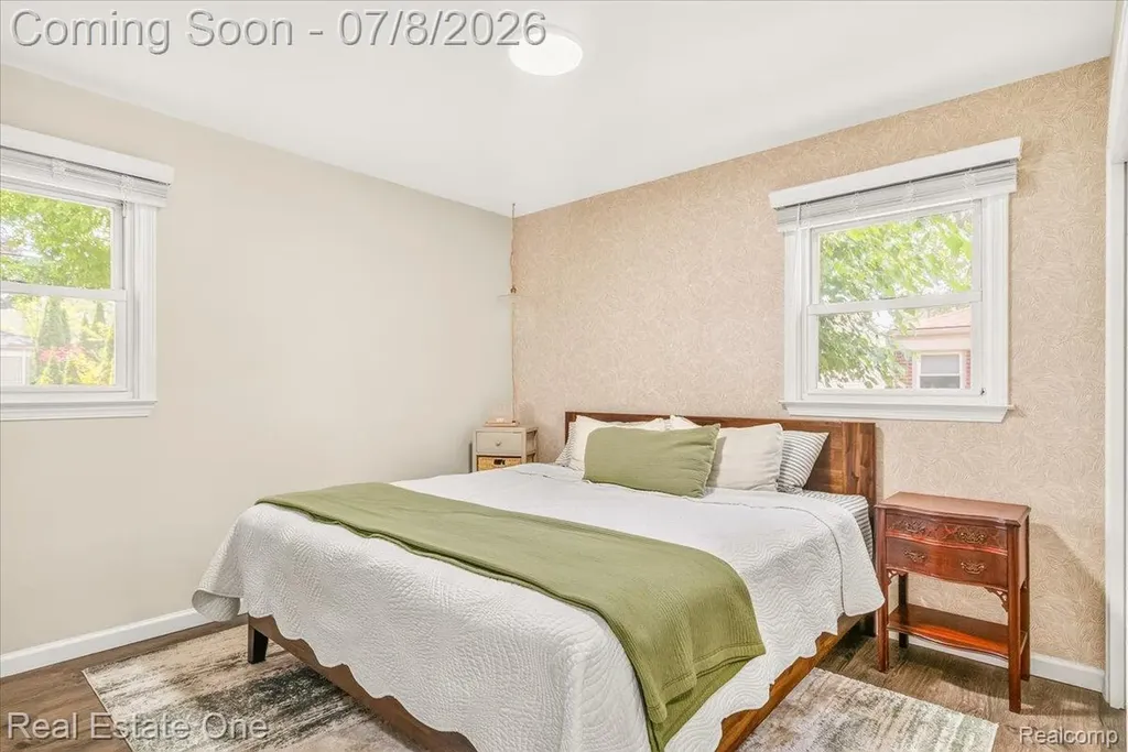 30741 Hathaway Street Livonia City MI 48150