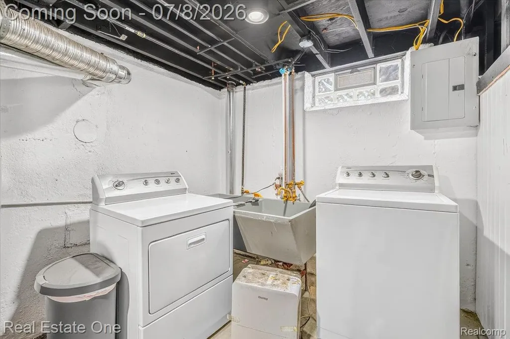 30741 Hathaway Street Livonia City MI 48150