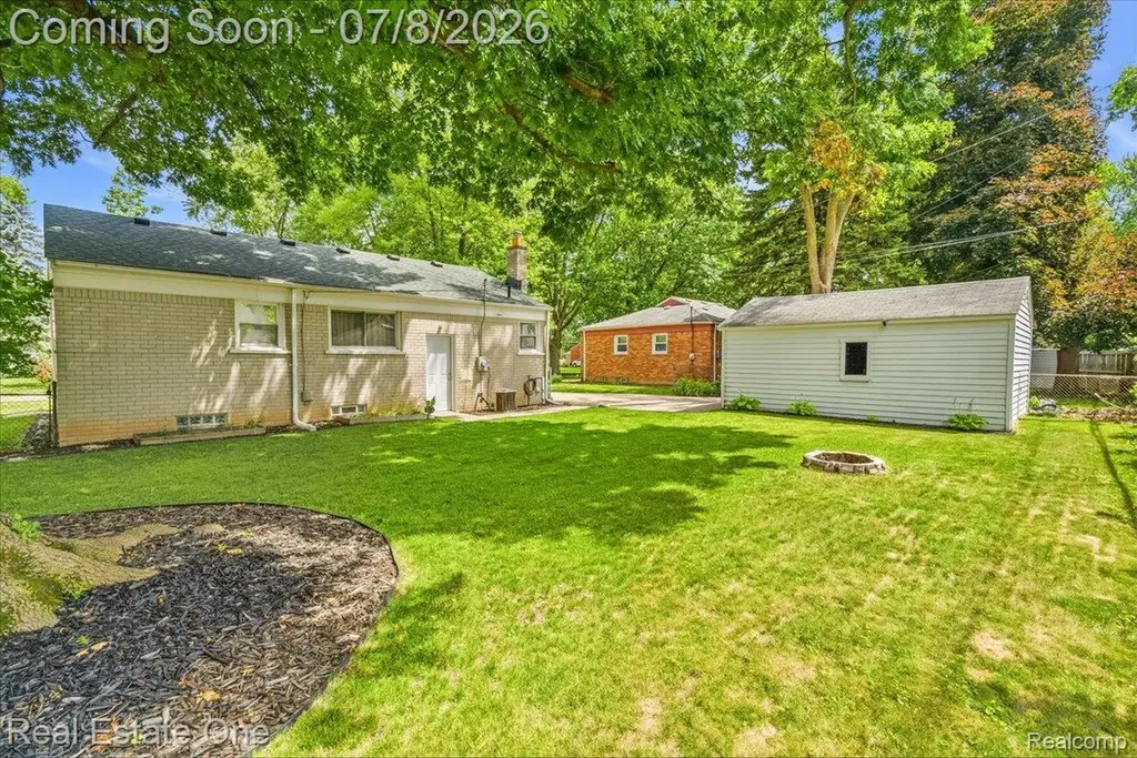 30741 Hathaway Street Livonia City MI 48150