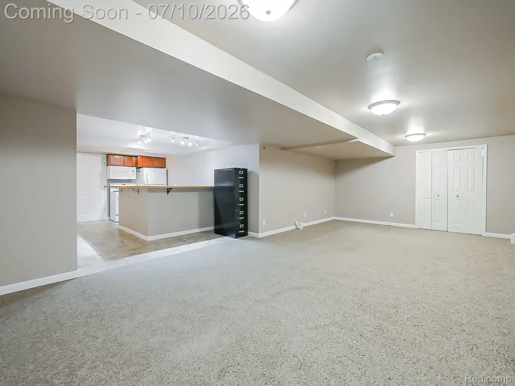 57492 Hawthorn Drive Washington Township MI 48094