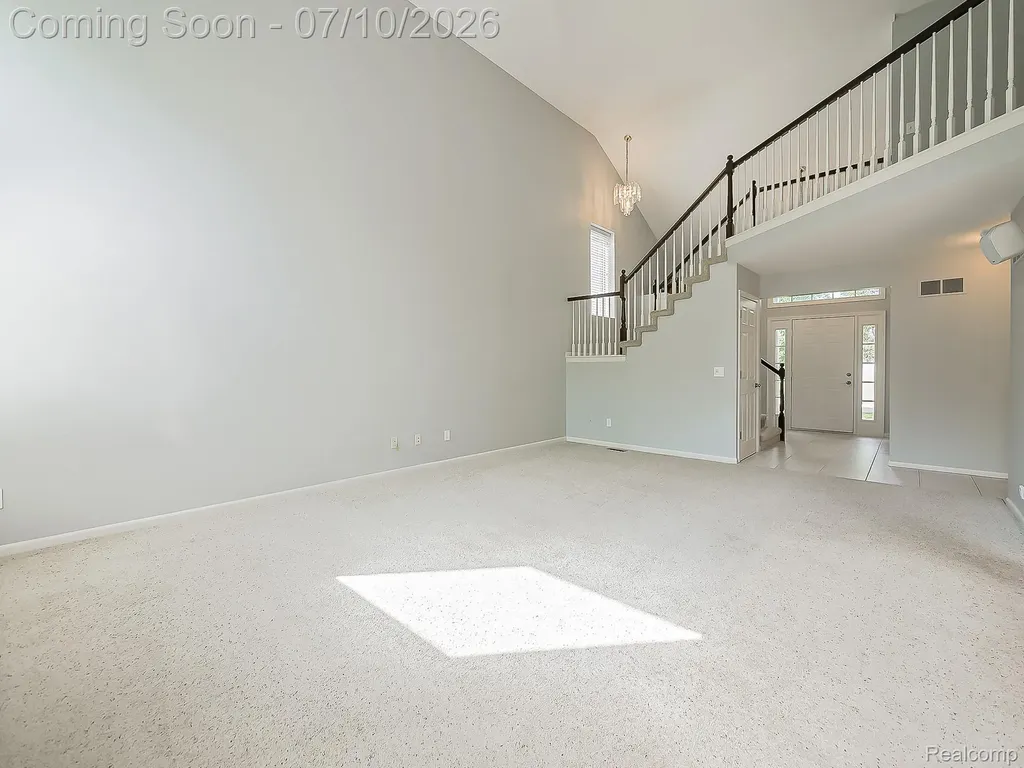 57492 Hawthorn Drive Washington Township MI 48094