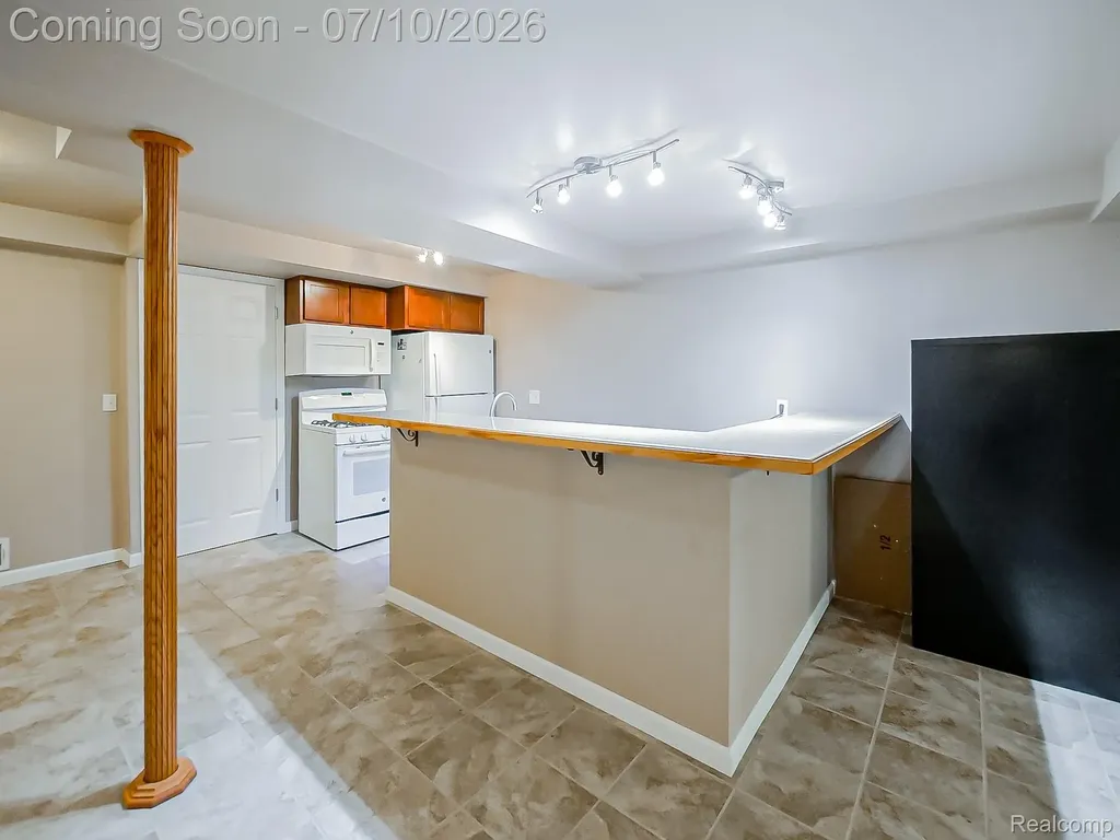 57492 Hawthorn Drive Washington Township MI 48094