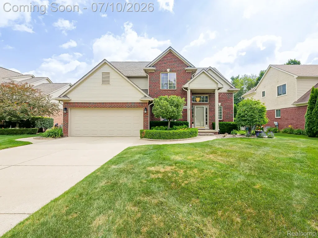 57492 Hawthorn Drive Washington Township MI 48094