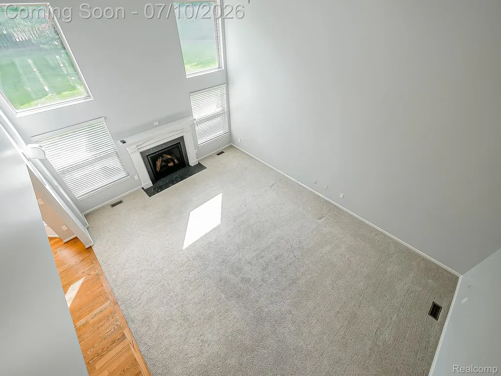 57492 Hawthorn Drive Washington Township MI 48094