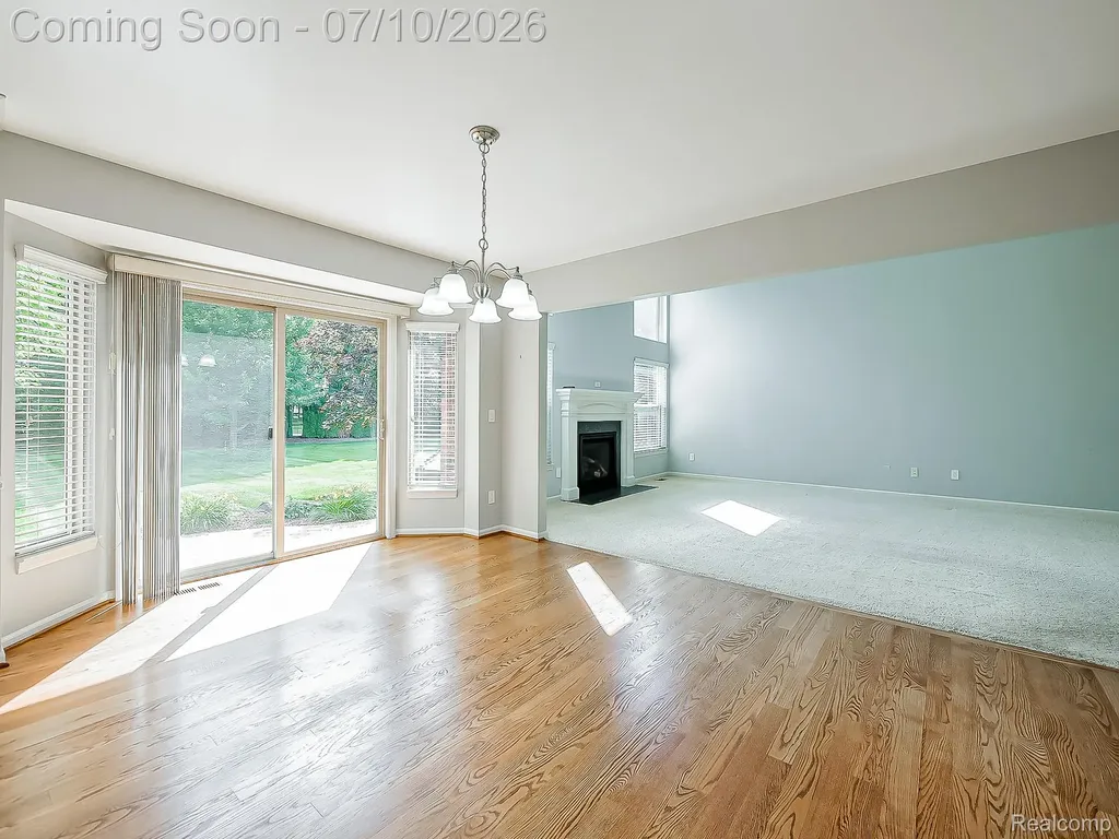 57492 Hawthorn Drive Washington Township MI 48094