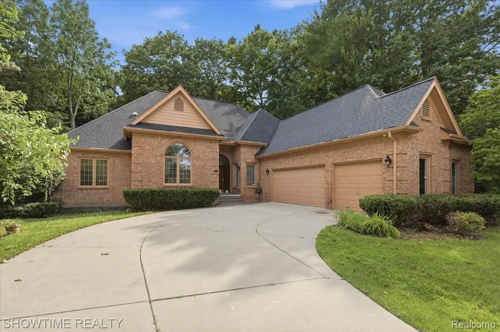 11656 Majestic Court Shelby Charter Township MI 48315