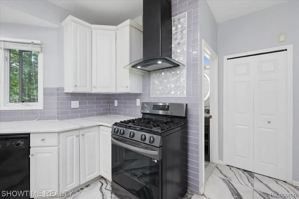11656 Majestic Court Shelby Charter Township MI 48315