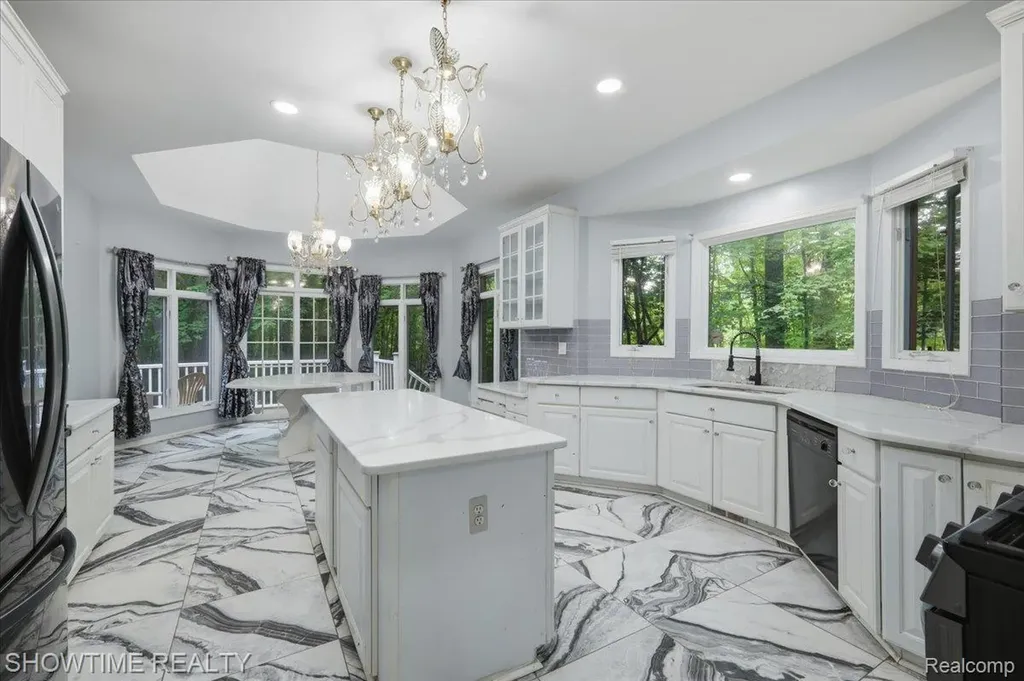 11656 Majestic Court Shelby Charter Township MI 48315
