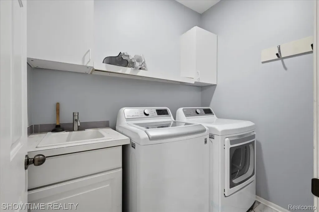 11656 Majestic Court Shelby Charter Township MI 48315
