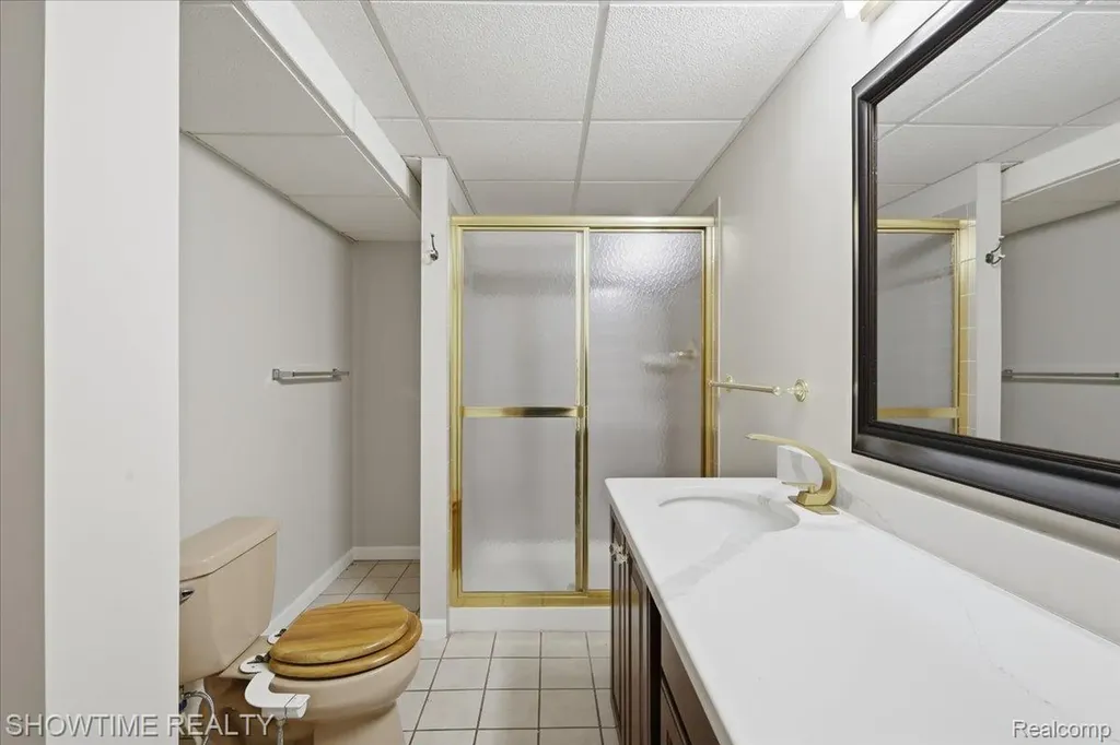 11656 Majestic Court Shelby Charter Township MI 48315